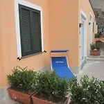 Flora Apartman *